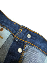 Load image into Gallery viewer, Deadstock Levi 501