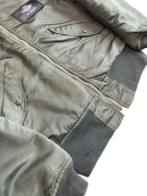 Load image into Gallery viewer, 1970 Medium L2B