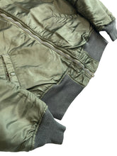 Load image into Gallery viewer, 1964 Medium MA1