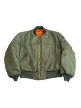 Load image into Gallery viewer, 1961 Medium MA1