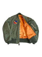 Load image into Gallery viewer, 1970 Medium L2B