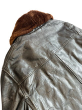 Load image into Gallery viewer, 1930s Horsehide Car Coat
