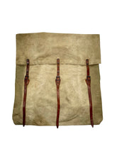 Load image into Gallery viewer, 1930s Duluth Rucksack
