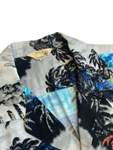 Load image into Gallery viewer, 1950s Hawaiian Shirt
