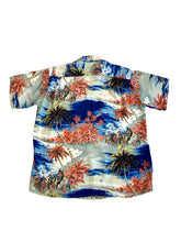 Load image into Gallery viewer, 1950s Hawaiian Shirt
