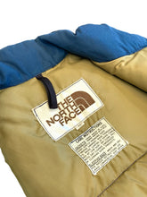 Load image into Gallery viewer, 1980s North Face Puffer
