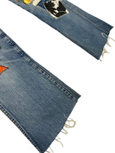 Load image into Gallery viewer, 1970s Hippy Levi
