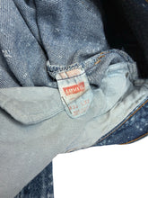 Load image into Gallery viewer, 1990s Levi Galactic
