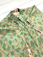 Load image into Gallery viewer, 1940s Frogskin Poncho
